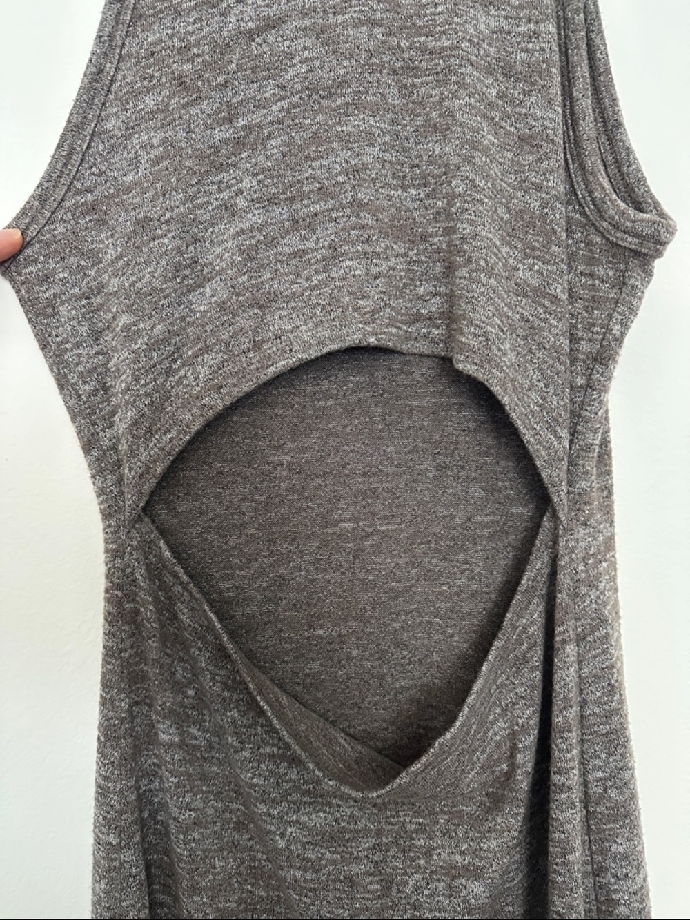 [Aritzia] Wilfred Free Open Back Midi Bodycon Dress - Picture 7 of 7